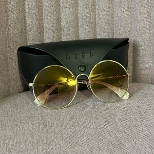 Diff Eyewear Isla Sunglasses